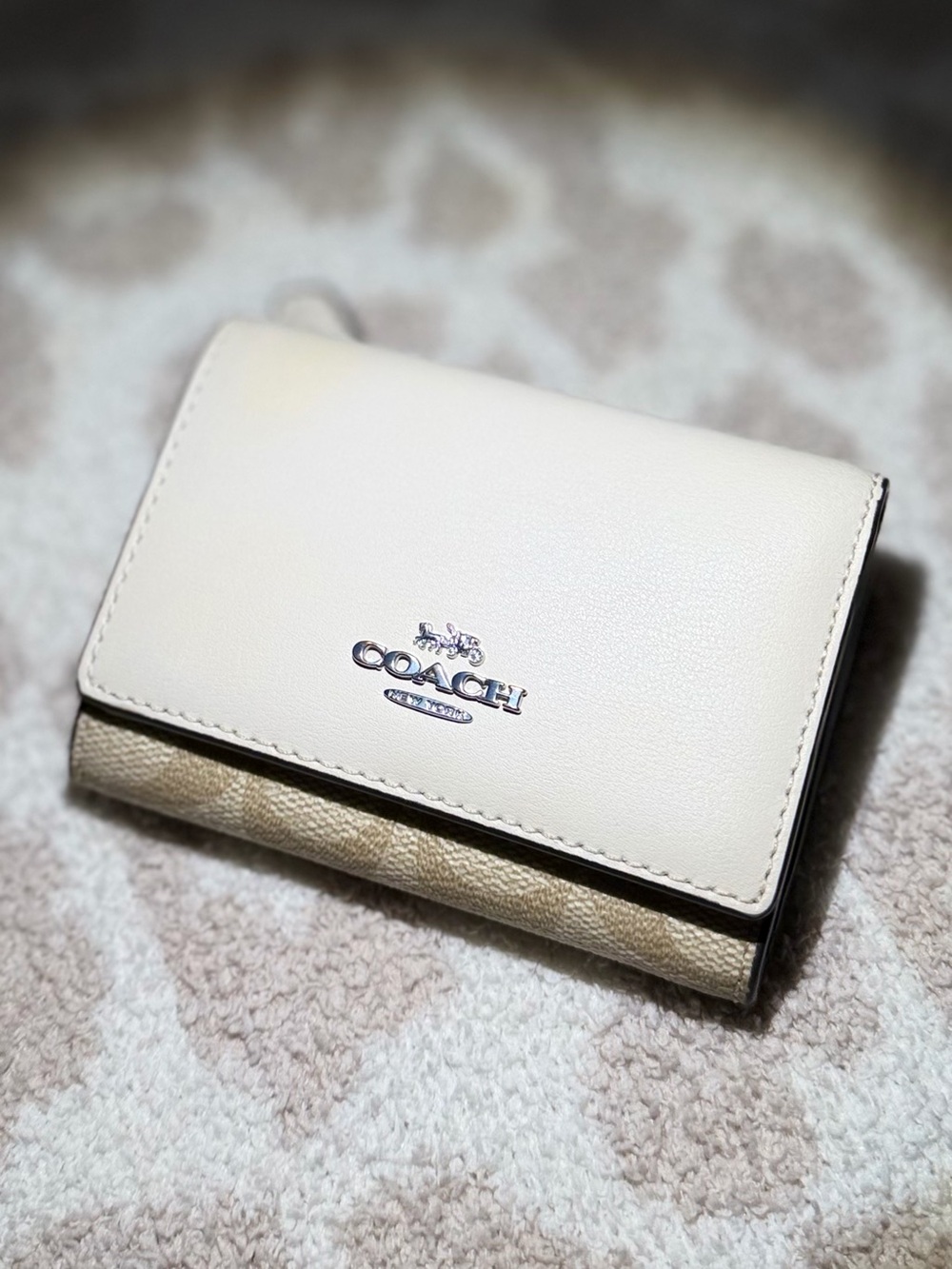 COACH Cream Trifold Card Case with Signature Canvas Trim